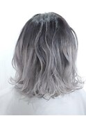 ケアブリーチ ダークアッシュ×ホワイトアッシュグラデーション