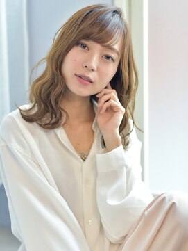 イリーブ(elieve) 大人かわいいカーキベージュカラー