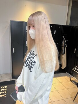 シーク 天神(SEEK) 【SEEK 緒方 芽久】ブロンドヘア