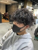 モウ(mow)&nbsp;波巻きスパイラルパーマ　ツーブロック　マッシュ