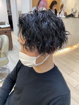 テトラ バイ ネオリーブ 横浜西口店(tetra by neolive) 横浜★前下がり縦落ちウェットツイストスパイラル