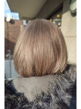 ヘアーサロン リーベ 東久留米店(Hair Salon Liebe) ベージュボブ