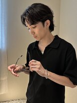 ノラ ギンザ(NORA GINZA)&nbsp;サイドパートニュアンスパーマダウンパーマセンターパート黒髪