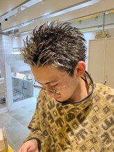 ルースト 西院店(ROOST) スパイキーショート 金メッシュ