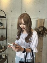 アチーブ ヘア デザイン(achieve hair design)&nbsp;ベージュハイトーンゆるふわみなみウェーブロング艶感大人可愛い