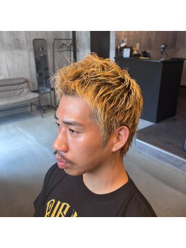 レイヴン(RAVEN) 金髪ショート