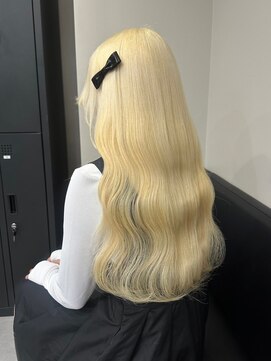 ベレーザ 渋谷(BELEZA) 7831ブロンドハイライトグラデーション波巻きハイトーンカラー