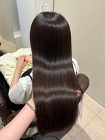 大人かわいいくびれミディラベンダーインナーカラー