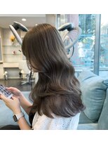 ジュイル ハラジュク(JEWIL HARAJUKU)&nbsp;ブリーチなしでつくるオリーブグレージュ