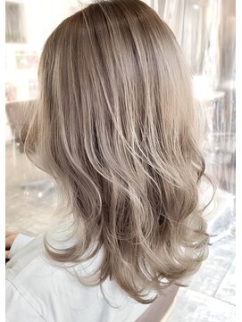 ノア(NOA) [NOA]シークレットハイライト ミルクティアッシュ 抜け感ヘア