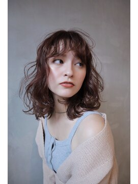 アグラントープ(a Gland taupe) ツヤ感外国人風ウェーブ◇大人可愛いこなれピンクブラウン