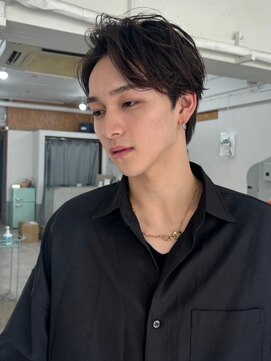 ポーチバイハニー オモテサンドウ(PORCH by HONEY omotesando) カルマパーマアップバングブルーブラックスペインカール黒髪1