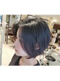 大人可愛い20代30代40代黒髪前下がりボブ小顔丸みショート