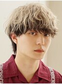 波巻きパーマツイストスパイラルパーマツーブロックメンズ黒髪