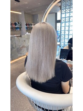 スキル 石岡(SKILL) ホワイトベージュ/髪質改善