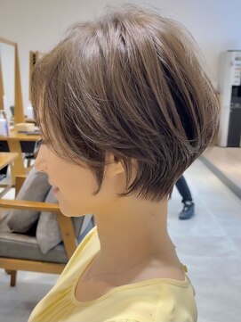 ビューイースト 亀戸 錦糸町(VIEW EAST) ショートボブ/白髪ぼかし/ハイトーンショート