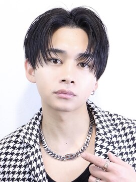 フレイバ 吉祥寺(FLAVA) ストレートセンターパート ラウンドマッシュ 韓国ヘア