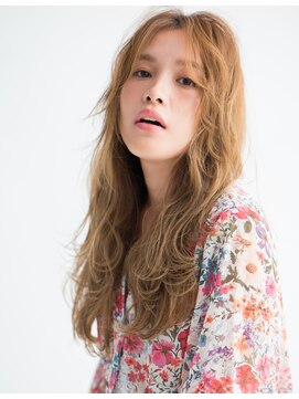 オーガスト ヘア ネイル(AUGUST hair nail) フェザーロング クラシカル センターパート