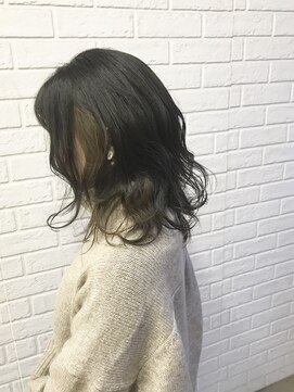 ラル ヘアデザイン(ral hair design) ミディアム　インナーカラー
