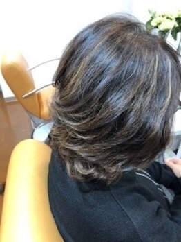 アンティエール(1/3 UN TIERS)の写真/【リタッチ白髪染めとメッシュの組み合わせが大人気♪】イメージを変えたい方ぜひお試しください☆