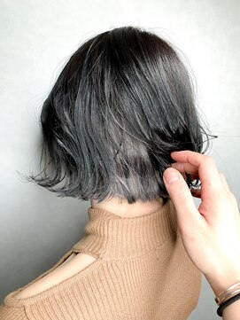 ワット 新宿店 ☆インナーカラー×グレーonグレー×外ハネボブ☆【担当DAIKI】
