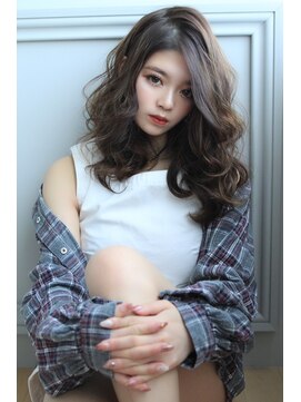 リル 豊中(LiL') 【LiL'豊中】アッシュグレージュ_ゆるふわセミロング