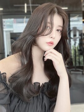 フォンズ(FONS) 韓国くびれヘア レイヤーカット前髪なしセンターパート黒髪