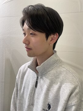 ダブ アオヤマ(DaB AOYAMA) センターパート　ハンサムショート　メンズパーマ