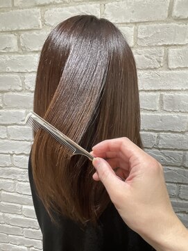 リビング(LiVing) 季節に合わせたヘアカラーで気分転換