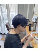 クールなショートにパープルアッシュ