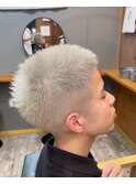 ボウズスタイルブリーチカラーホワイトベージュ