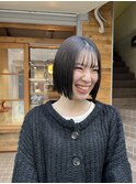 顎ライン切りっぱなしボブ