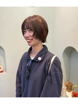 ユー(yew)&nbsp;癖毛をいかしたショートボブ