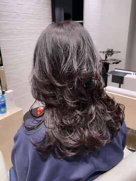 ステア ケース(stair case) 【NATASHA】銀座レイヤーカット/20代/30代/40代/50代