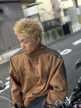 ロム(ROM) ハイトーン×スパイキーショート