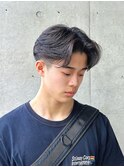 メンズセンターパート　フェザーパーマ　ブルーブラック