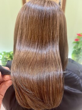 タックバイハレ たまプラーザ(takk by Hale) [takk]髪質改善縮毛矯正/チェリーブラウン/ホワイトグレージュ