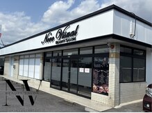 店内の前に12台の駐車場を完備してます