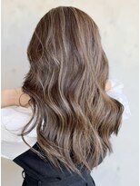 ベル バイ マグ 諏訪店(belle by Mag)&nbsp;20代30代◎ハイライト×ベージュカラー大人可愛いウェーブロング