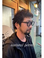 ラルス(Larus)&nbsp;MEN’S HAIR/波巻きツイストスパイラル/リバースセンターパート