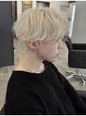 センターパート/ホワイトブロンド