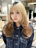 シーク 八王子(CHIC) 顔周りレイヤーカット ハイトーンデザインカラー【八王子】