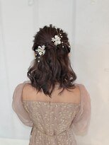 コローレ(Colore) 結婚式参列ヘア ハーフアップ
