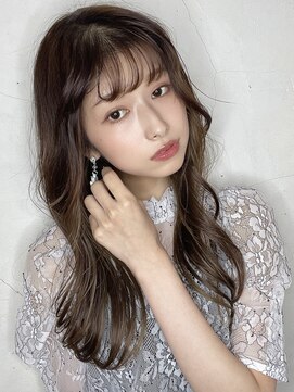 ソイン キタガタ ヘア(so-in kitagata) 韓国風ゆるウェーブロング × アッシュグレージュ