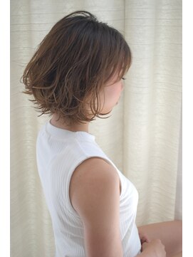 ニーナ せんげん台(nina) 30代・40代　耳にかけても◎大人かわいいルーズカールボブ