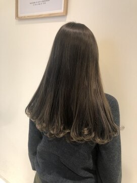 エム インターナショナル 白岡 キュート(EMU international CUTE) 艶×ダークアッシュ