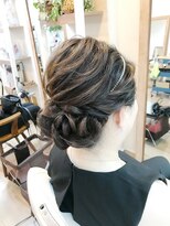 ロカット サロン(Roquat Salon) お呼ばれシニヨンヘアアレンジ【ヘアアレンジ立川/立川南】