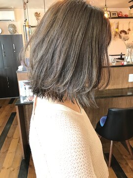 ノイズ(Noi'z) <ノイズ>オリーブベージュと切りっぱなし