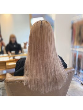 スタジオフツーロ バイ ビーヘアー(STUDIO FUTURO by BEhair) プルエクステ
