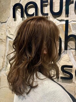 ナチュラルハイセンス 本店(natural high sense)の写真/【町屋駅】オーガニック系グレイカラー使用で、繰り返す白髪染めでもダメージを気にせずお洒落を楽しめる☆